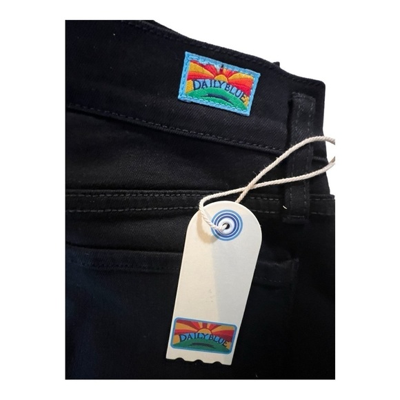 Daily Blue Bell Stay Black Stretch Baxerite Jeans Peace Infinity Wash NEW - Picture 13 of 16
